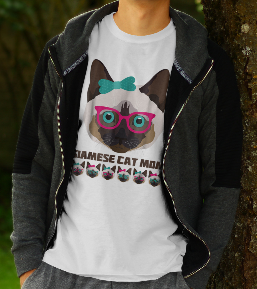 Siamese Cat Mom Cute Funny Cat Lover With Glasses And Bow T-Shirt