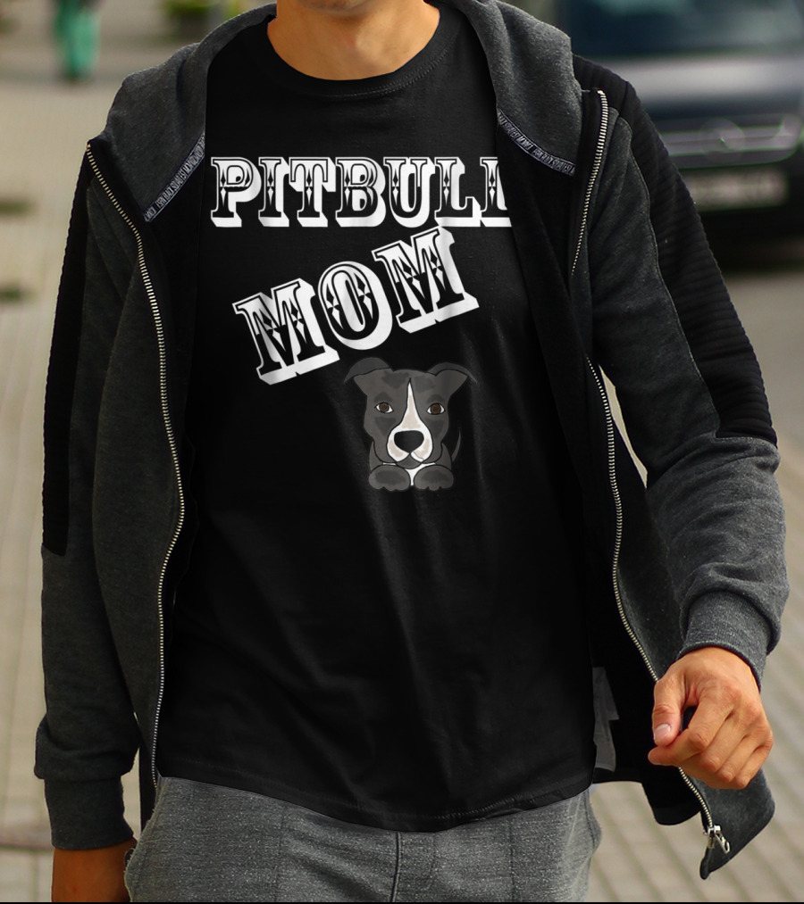 Pitbull Mom SmileteesPets Cute Pitbull T-Shirt