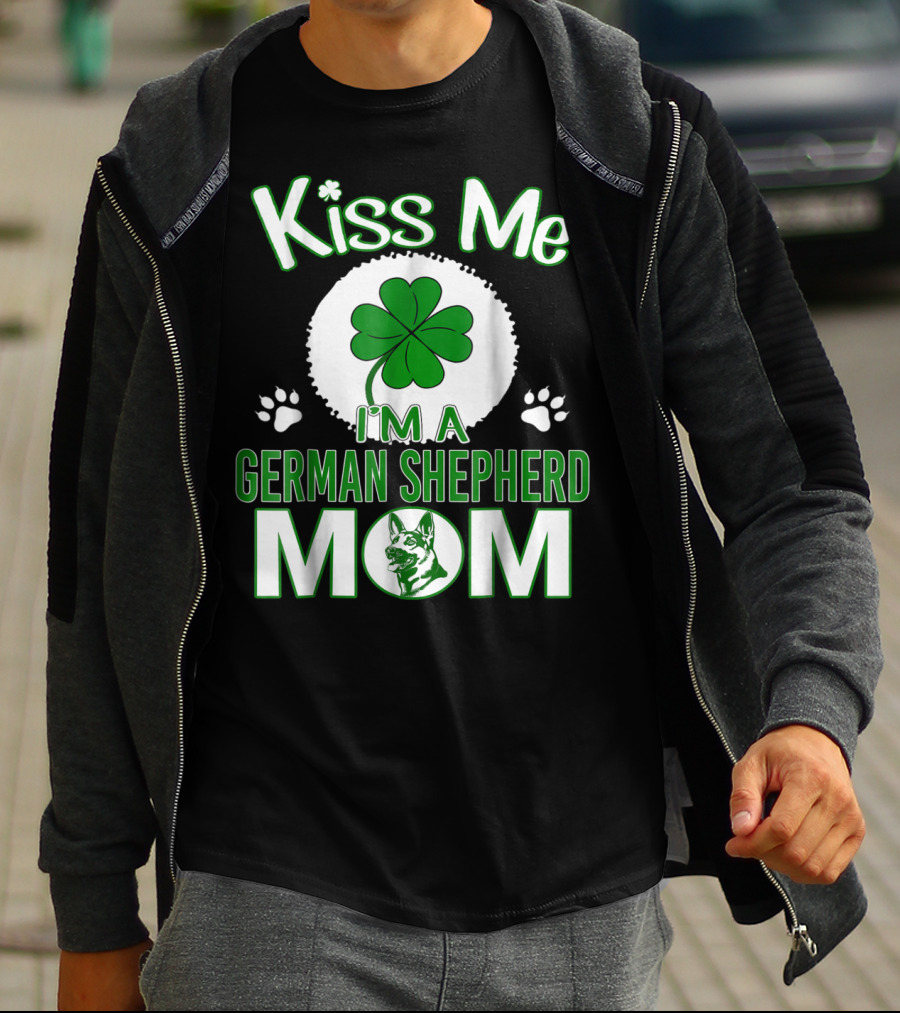 Kiss Me I'm A German Shepherd Mom Shamrock Paw Prints T-Shirt