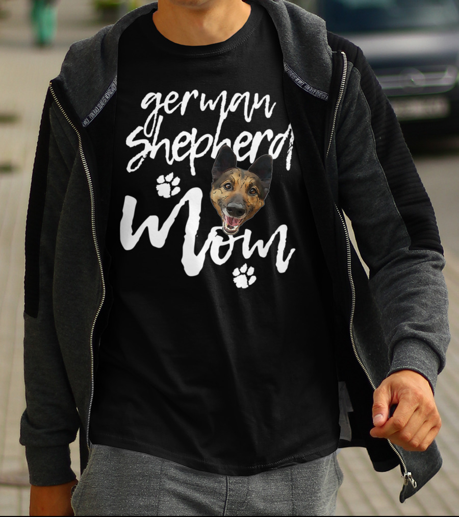 German Shepherd Mom Cute Dog Face With Paw Prints T-Shirt