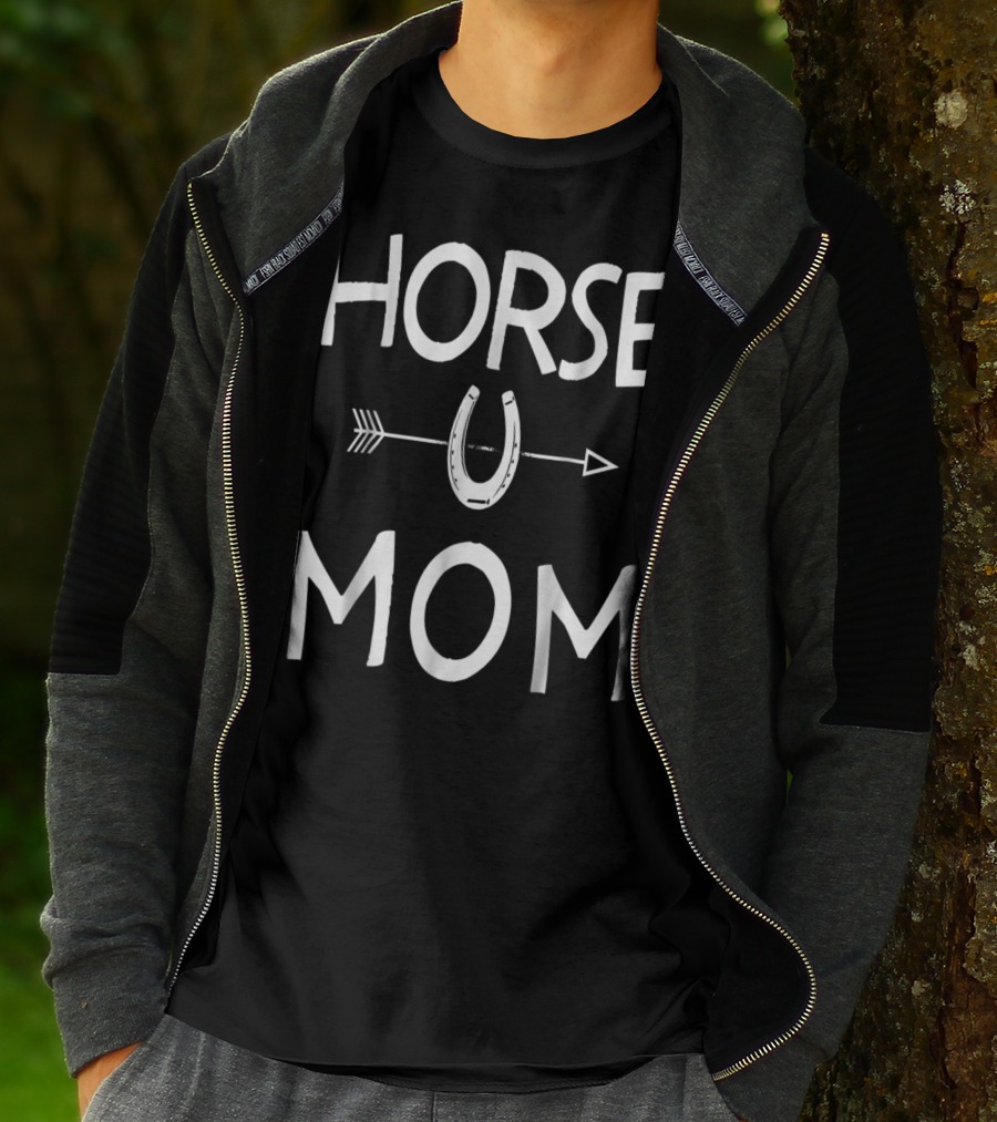 HORSE MOM U T-Shirt