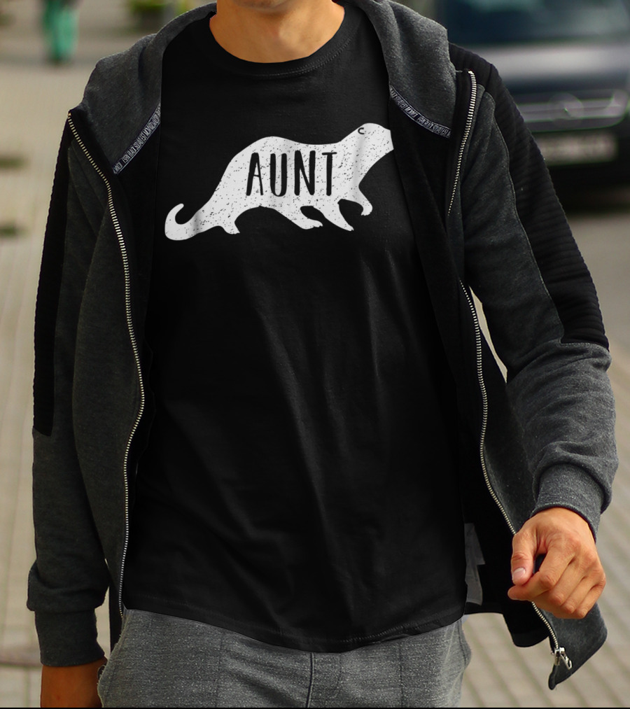Vintage Otter Aunt T-Shirt