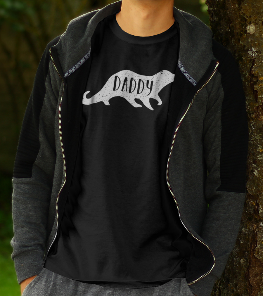 Vintage Daddy Otter Mom Tees26 T-Shirt