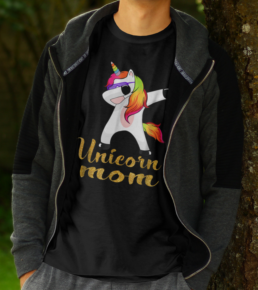 Unicorn Mom Glitter Text Rainbow Hair Dabbing Unicorn T-Shirt
