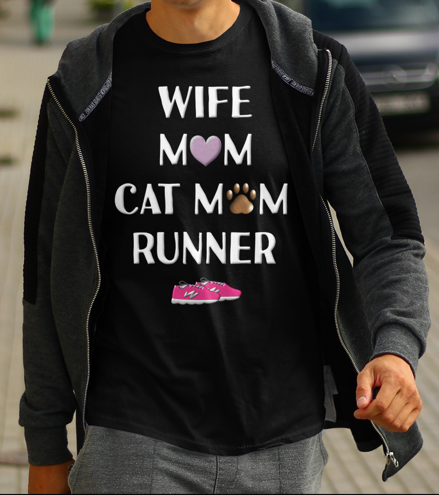 Wife Mom Cat Mom Runner Pink Shoes Heart Paw T-Shirt