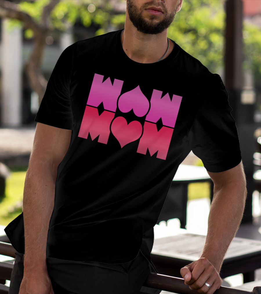 WOW MOM Awesome Super Mommy Pink Heart T-Shirt
