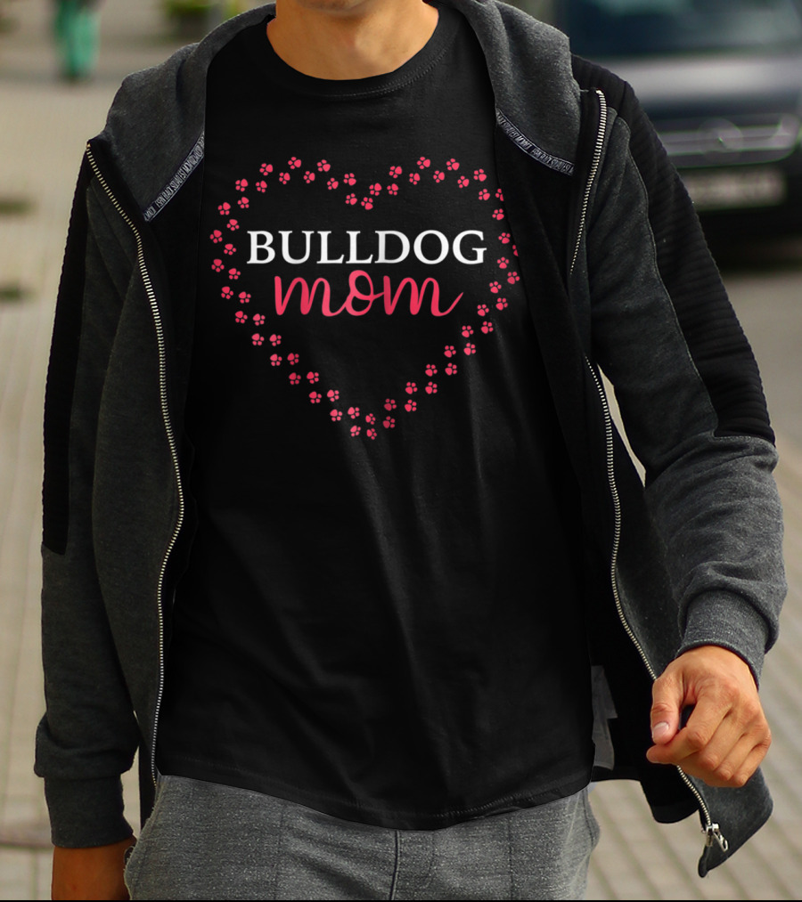 Bulldog Mom Heart With Paw Prints T-Shirt