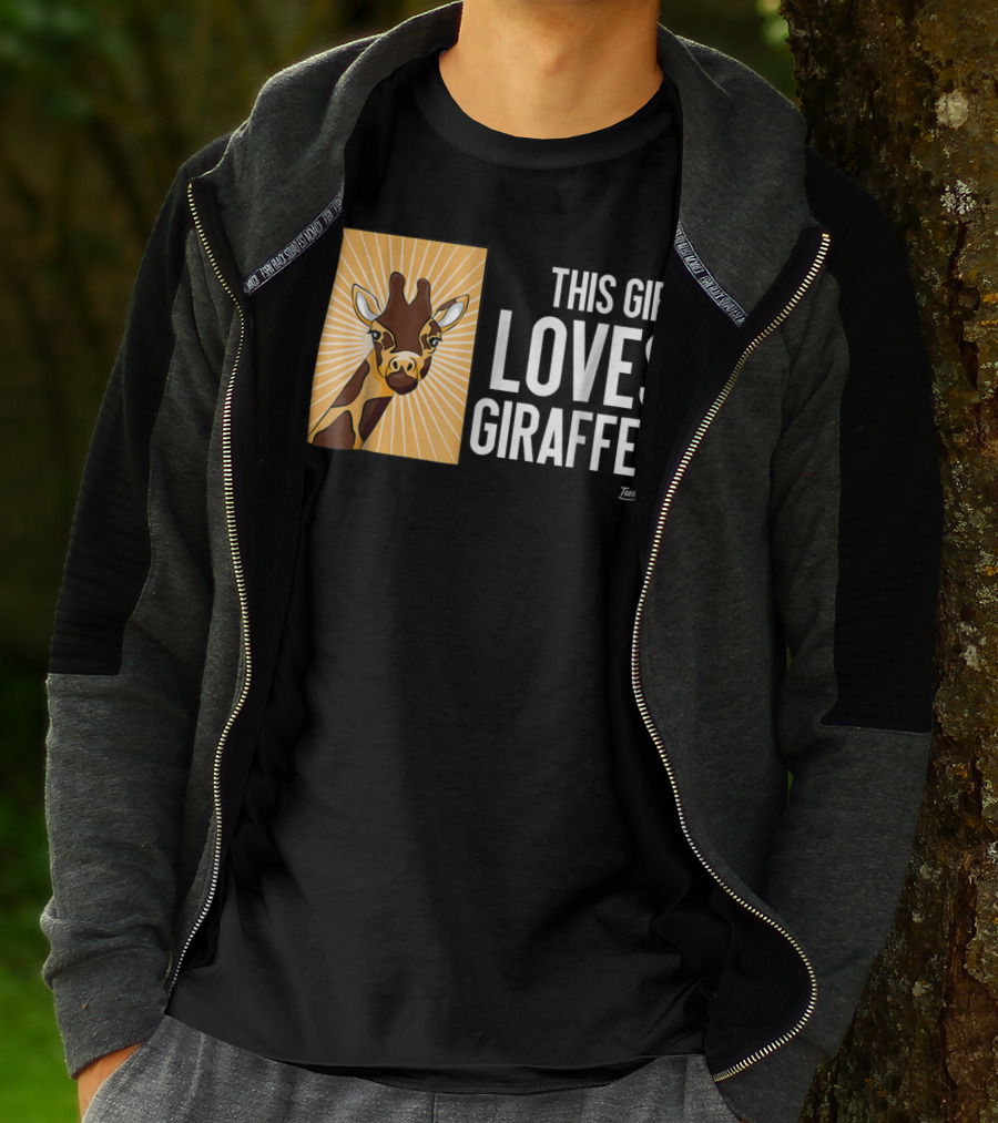This Girl Loves Giraffes Funny Giraffe Lover TeeHut T-Shirt