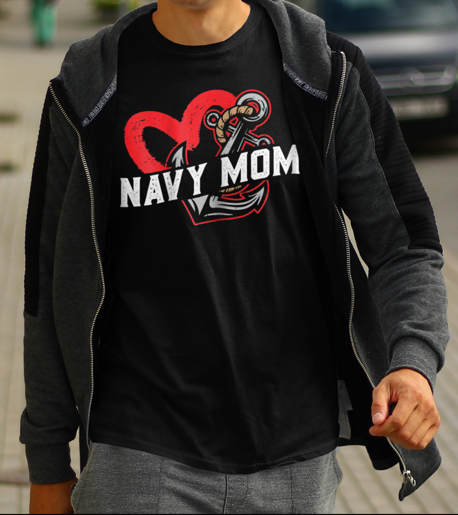 Navy Mom Heart Anchor Proud USA Navy Mother T-Shirt