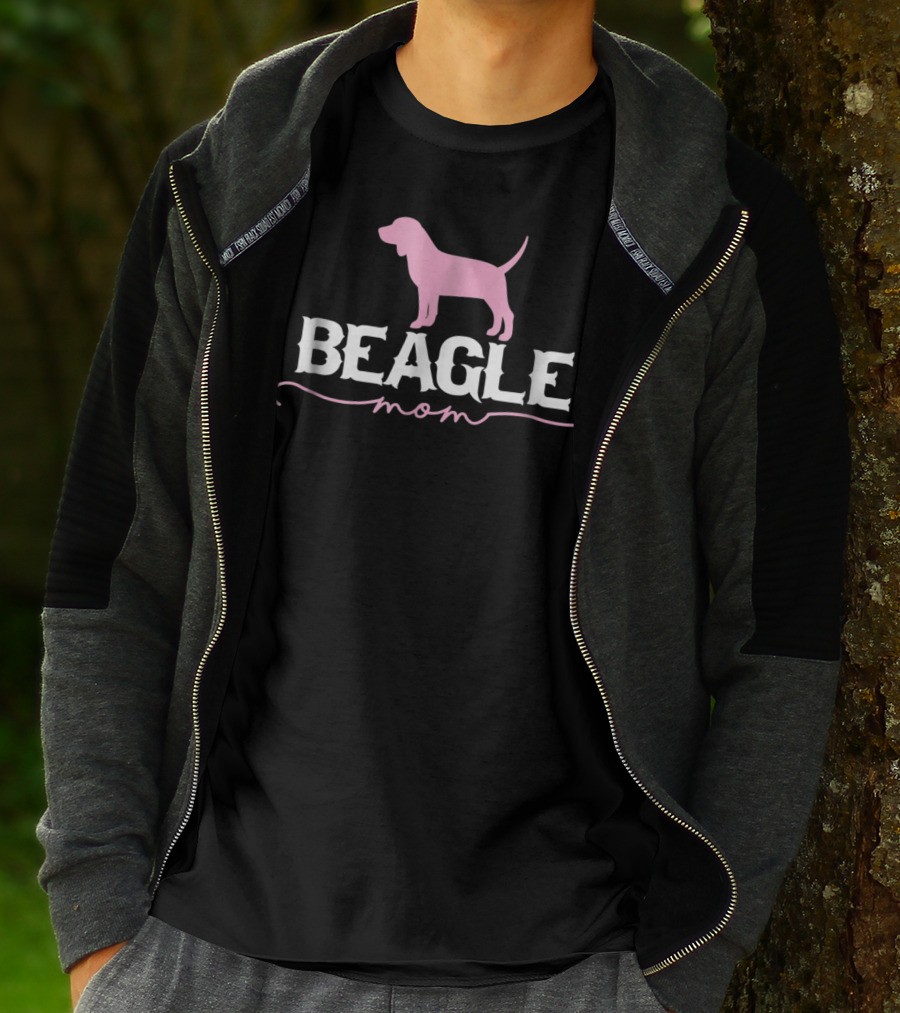 BEAGLE Mom Dog Lover Pink T-Shirt