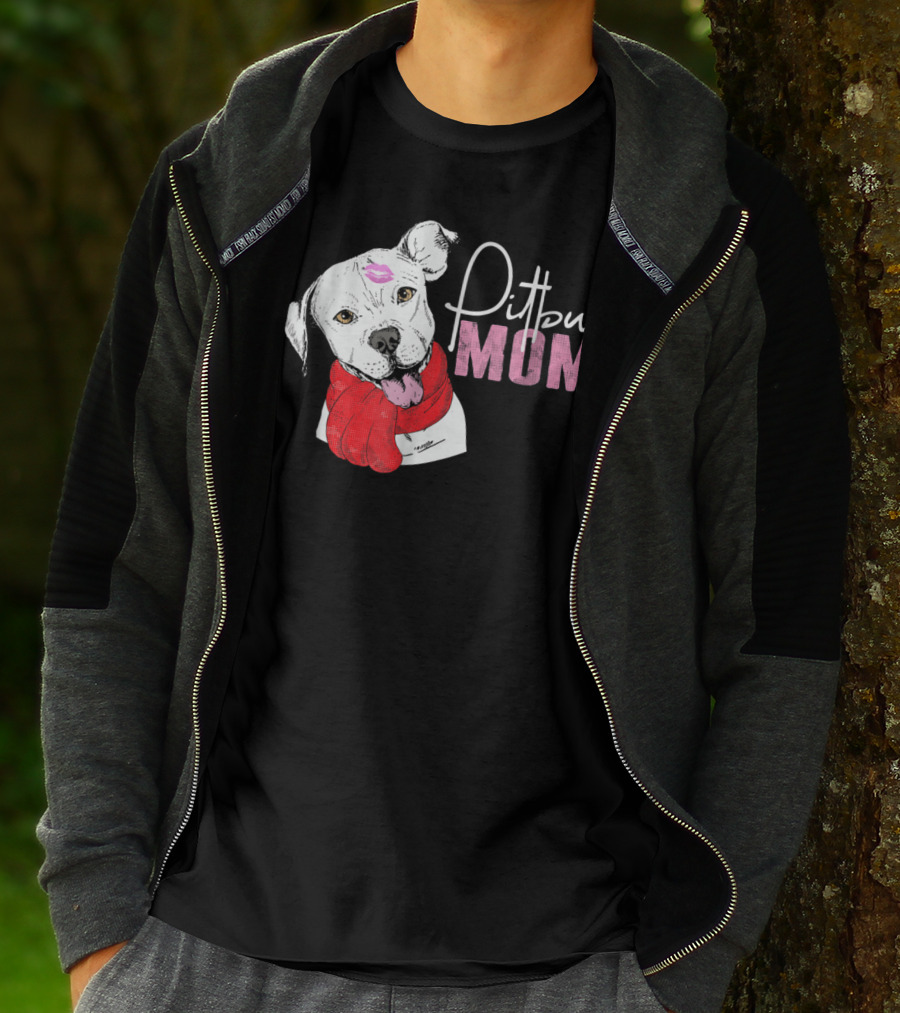 Pitbull Mom Pittie With Kissed Face And Red Scarf T-Shirt