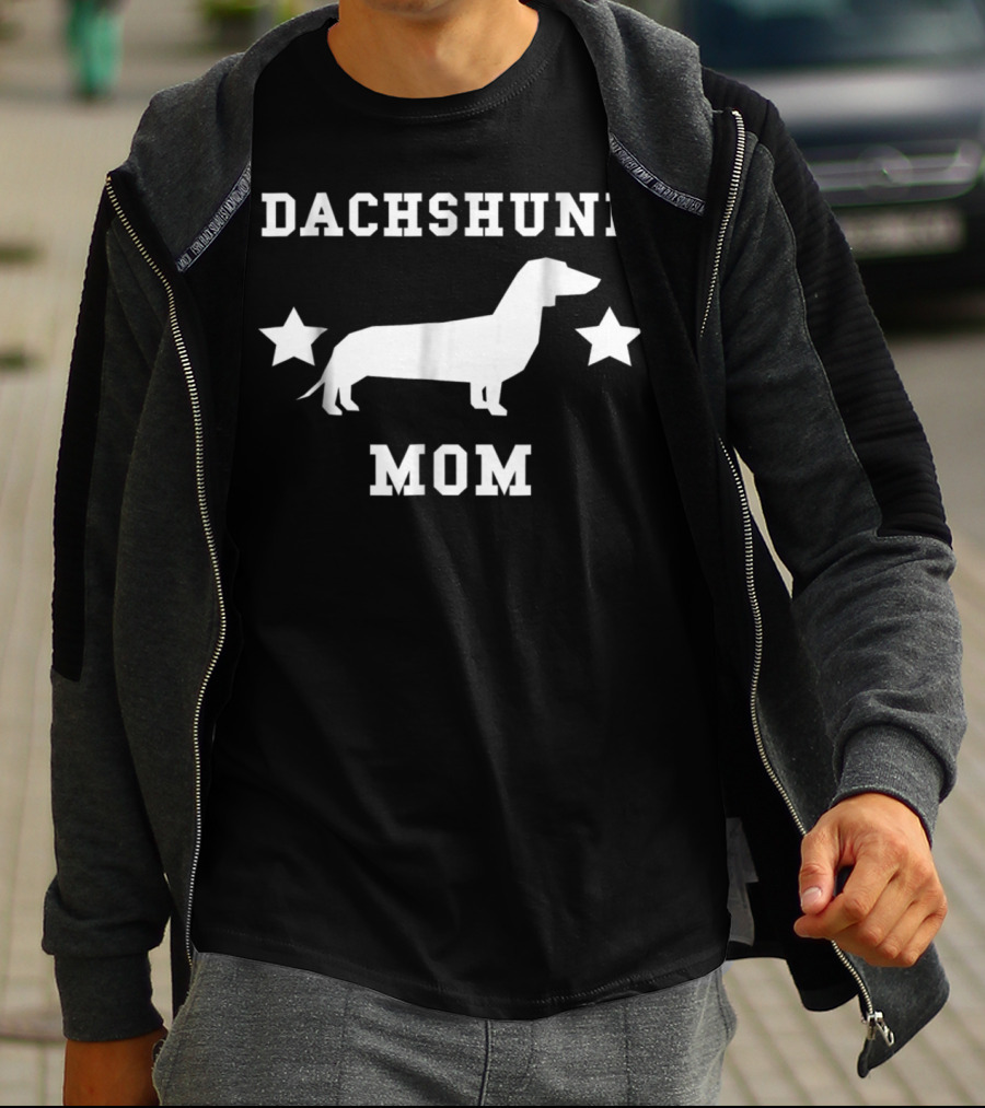 Dachshund Mom Dog With Stars T-Shirt