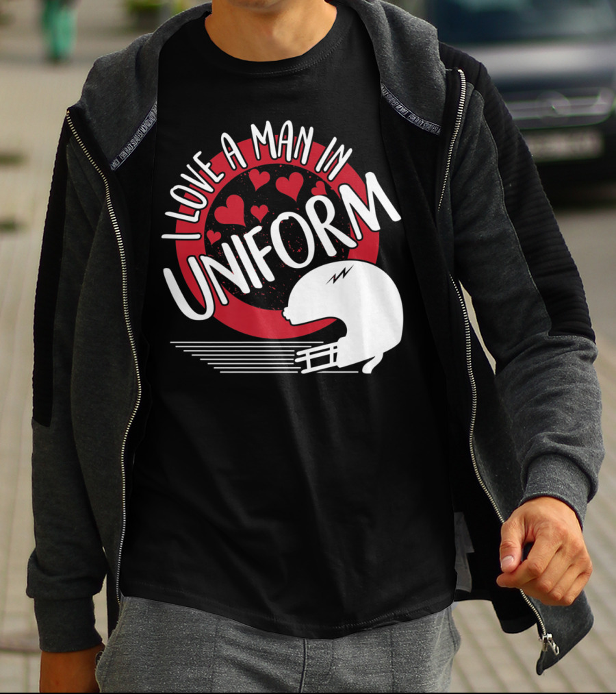 I Love A Man In Uniform Football Player Helmet Hearts Mom35 T-Shirt