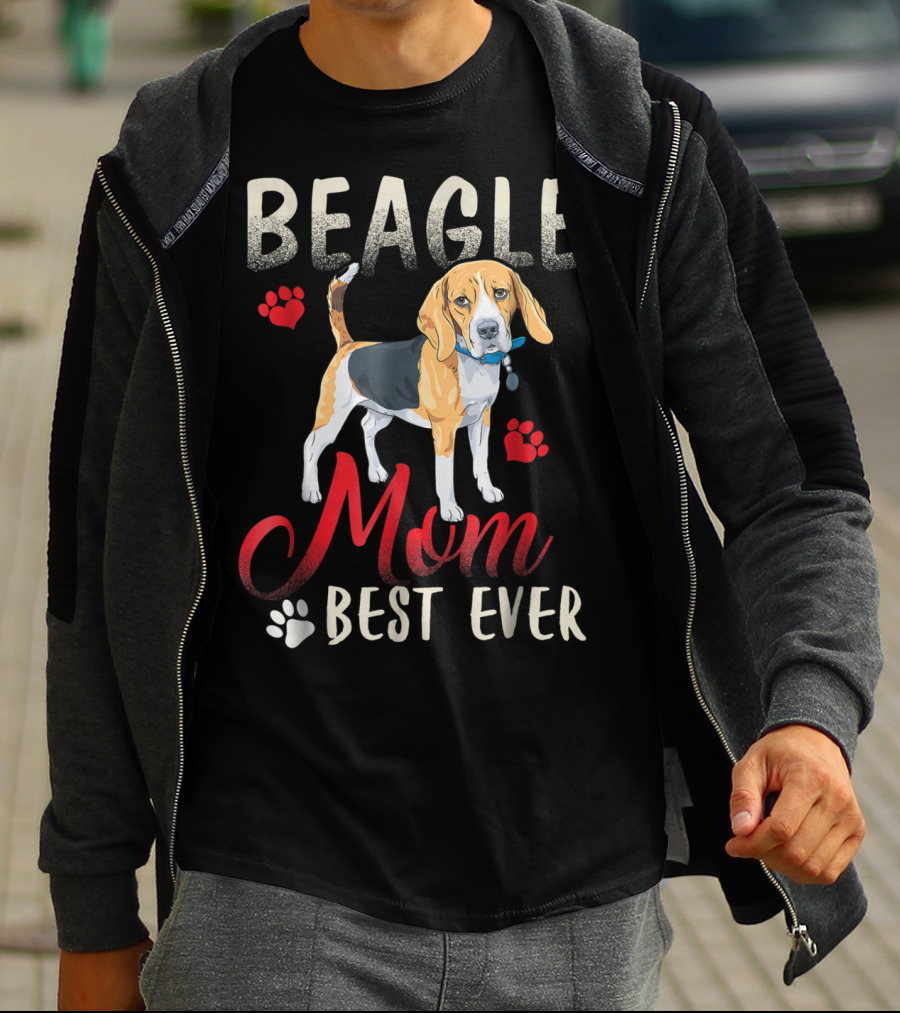 Beagle Mom Best Ever Beagle Dog With Paw Prints T-Shirt