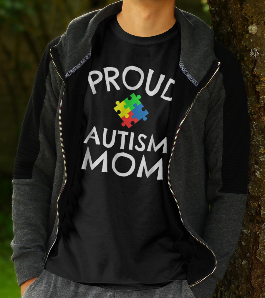 Proud Autism Mom Colorful Puzzle Autism Awareness T-Shirt