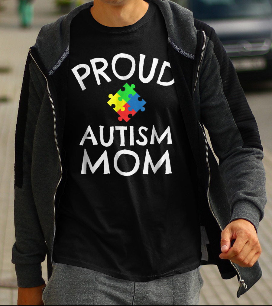 Proud Autism Mom Colorful Puzzle Autism Awareness T-Shirt