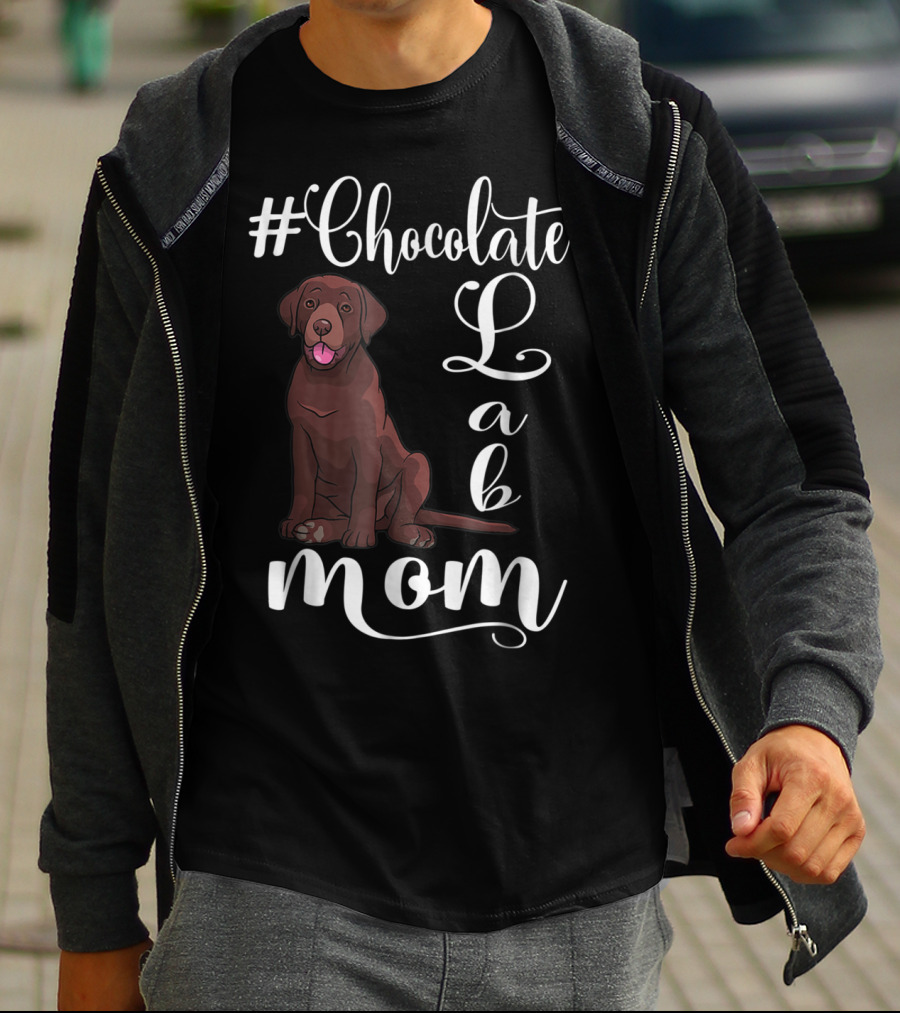 Chocolate Lab Mom For Labrador Dog T-Shirt