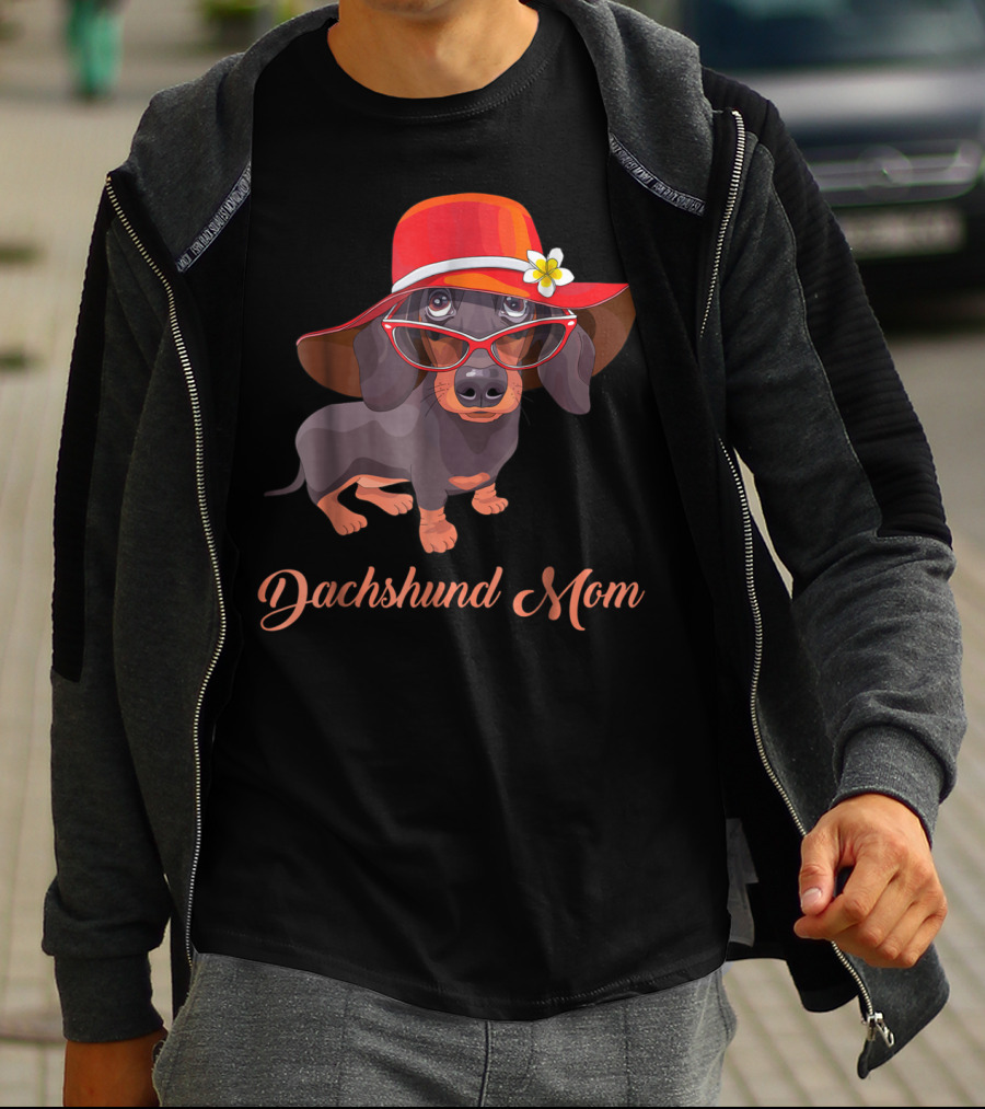 Dachshund Mom Mom Of Dachshund Dogs Pet Puppies With Red Hat And Glasses T-Shirt