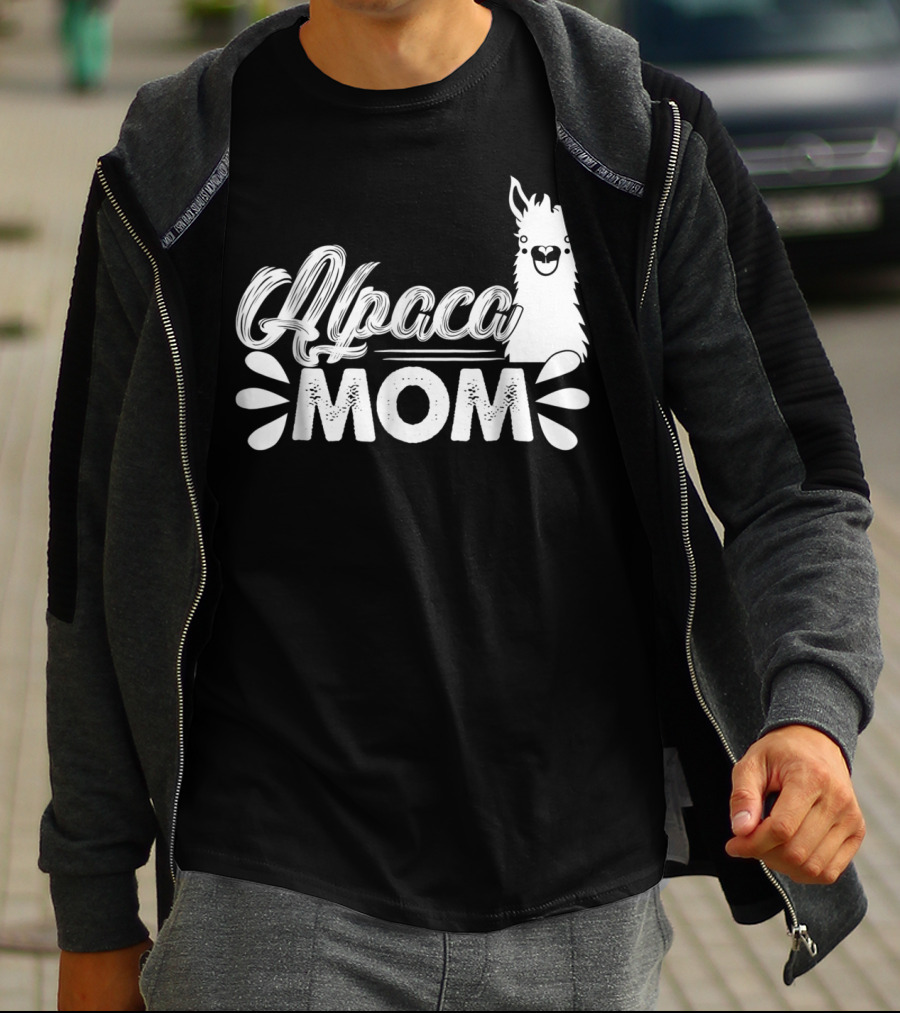 Alpaca Mom Cute Animal T-Shirt
