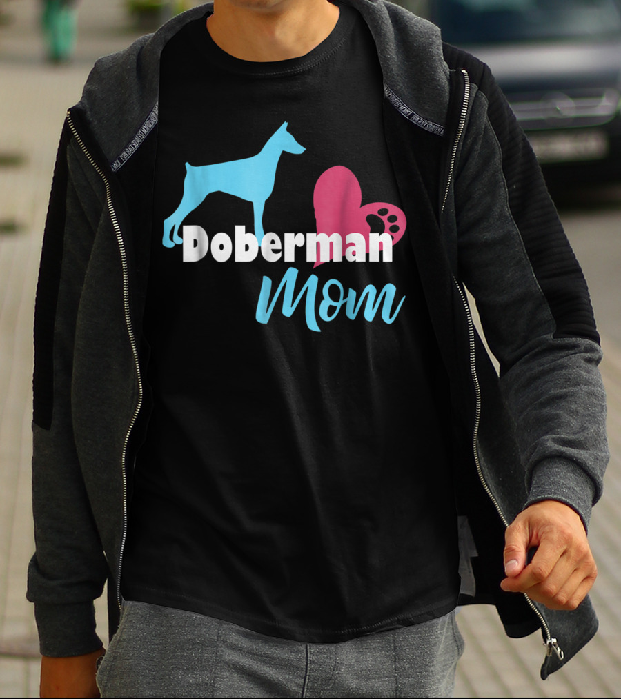Doberman Mom Heart Paw Print For Awesome Doberman Lovers T-Shirt