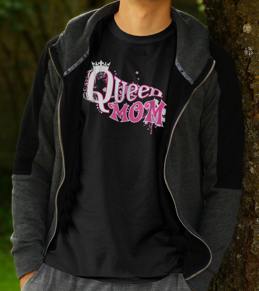 Queen Mom Beautiful Cute Trendy T-Shirt