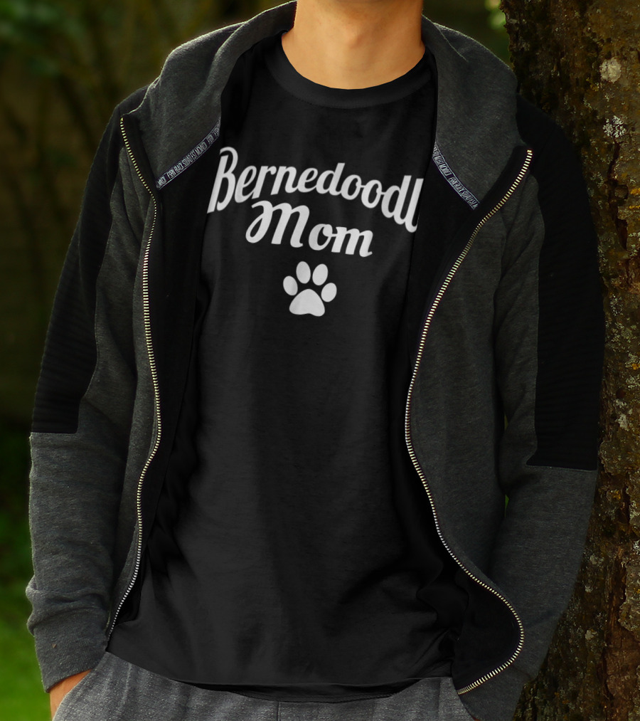 Bernedoodle Mom Paw Prints T-Shirt