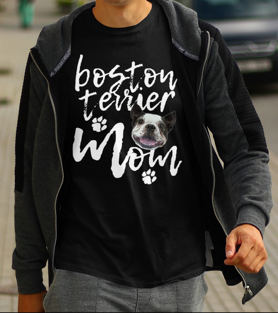 Boston Terrier Mom Cute Dog Face With Paws T-Shirt