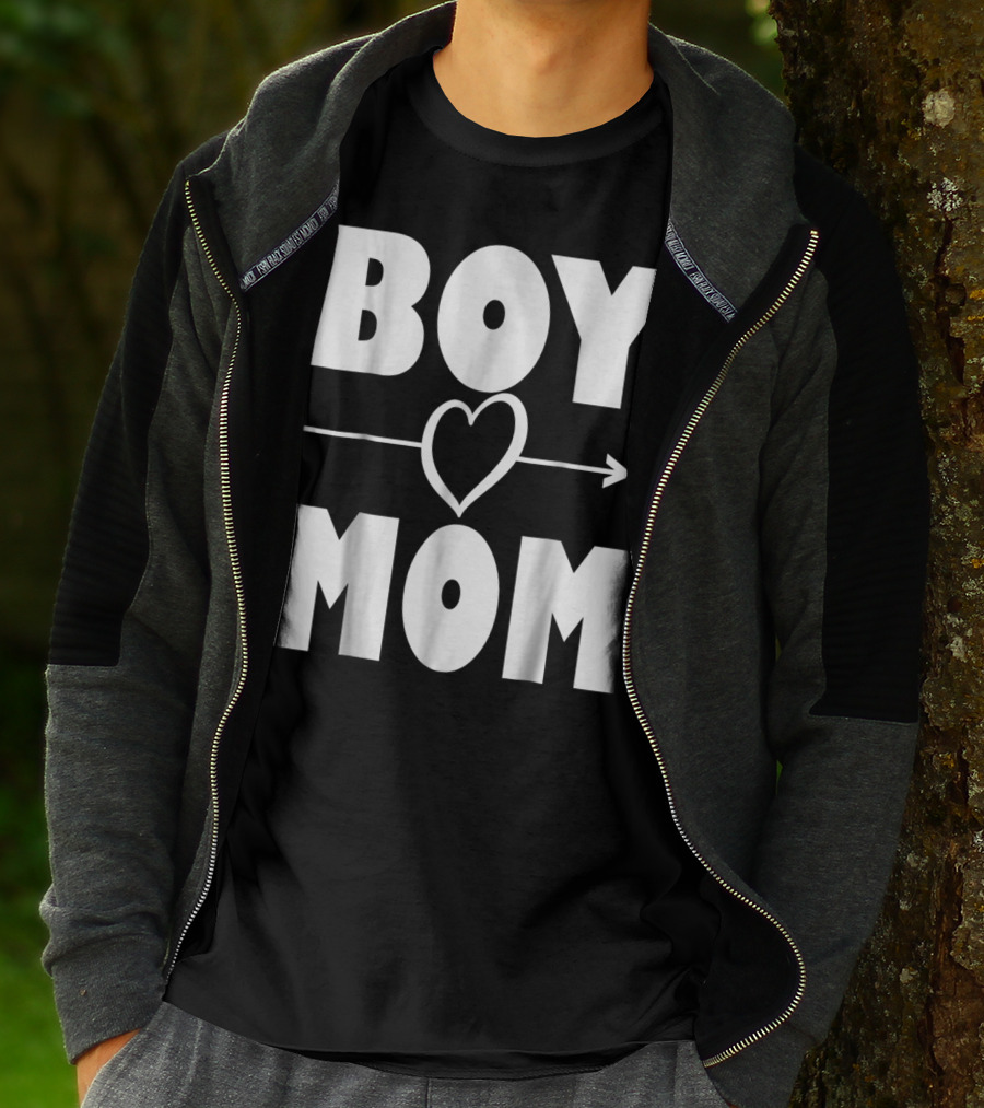 BOY MOM Heart With Arrow T-Shirt