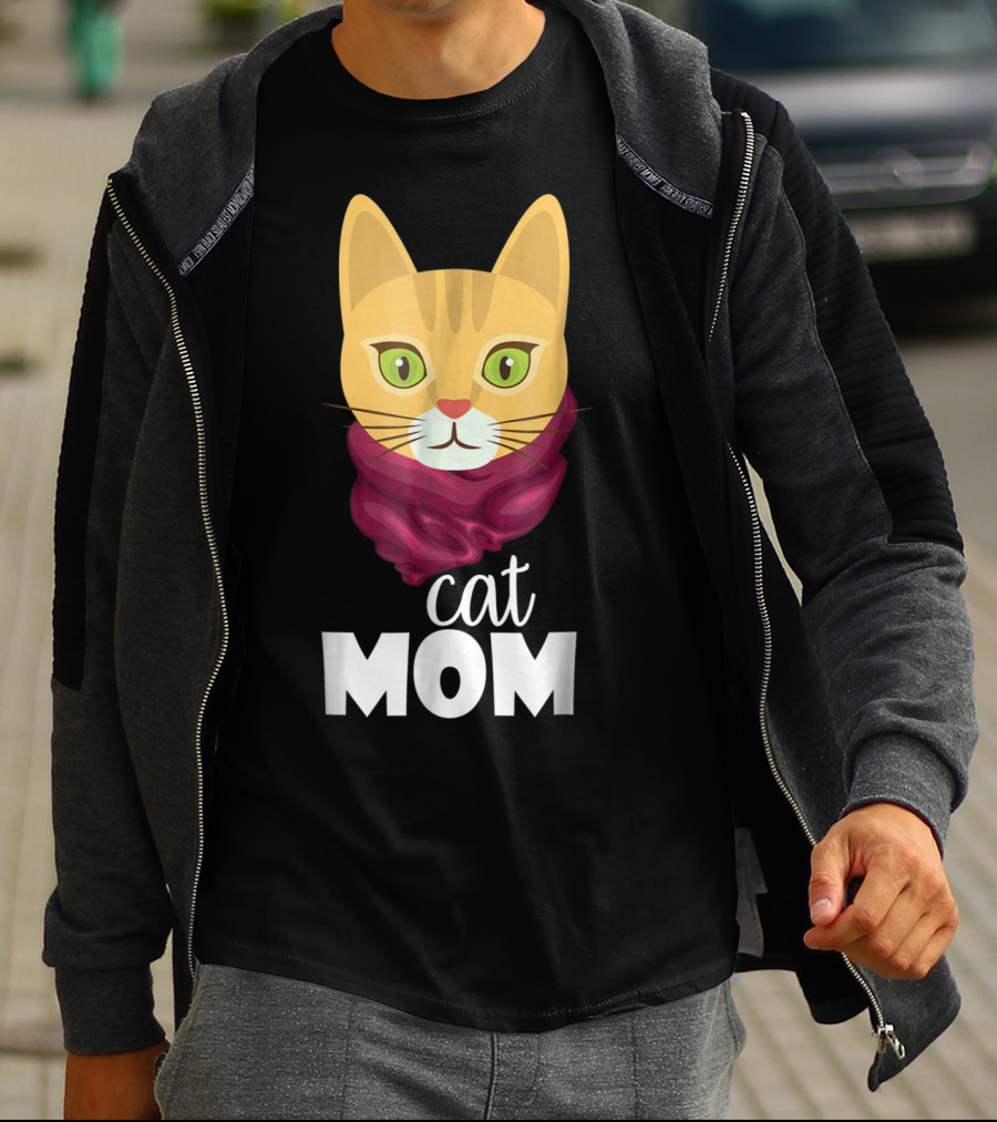Cat Mom Funny For The Perfect Cat Mom In Your Family T-Shirt