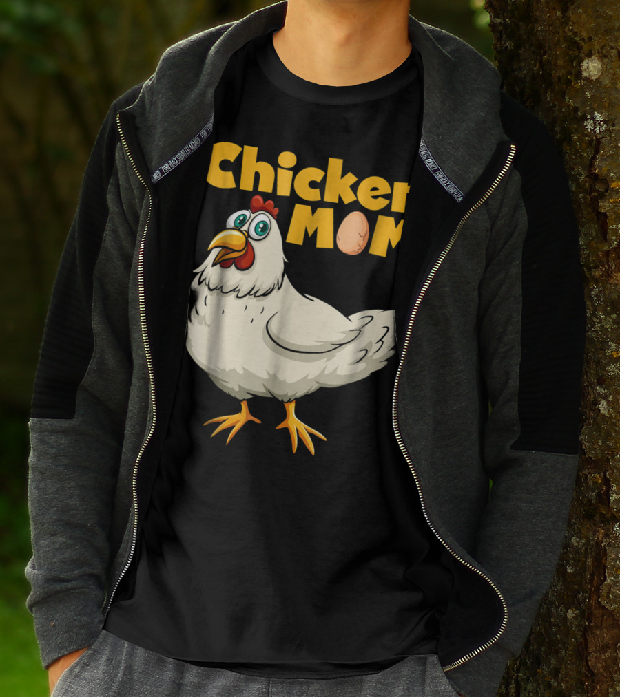Chicken Mom Cute Cartoon Hen With Egg Lettering T-Shirt