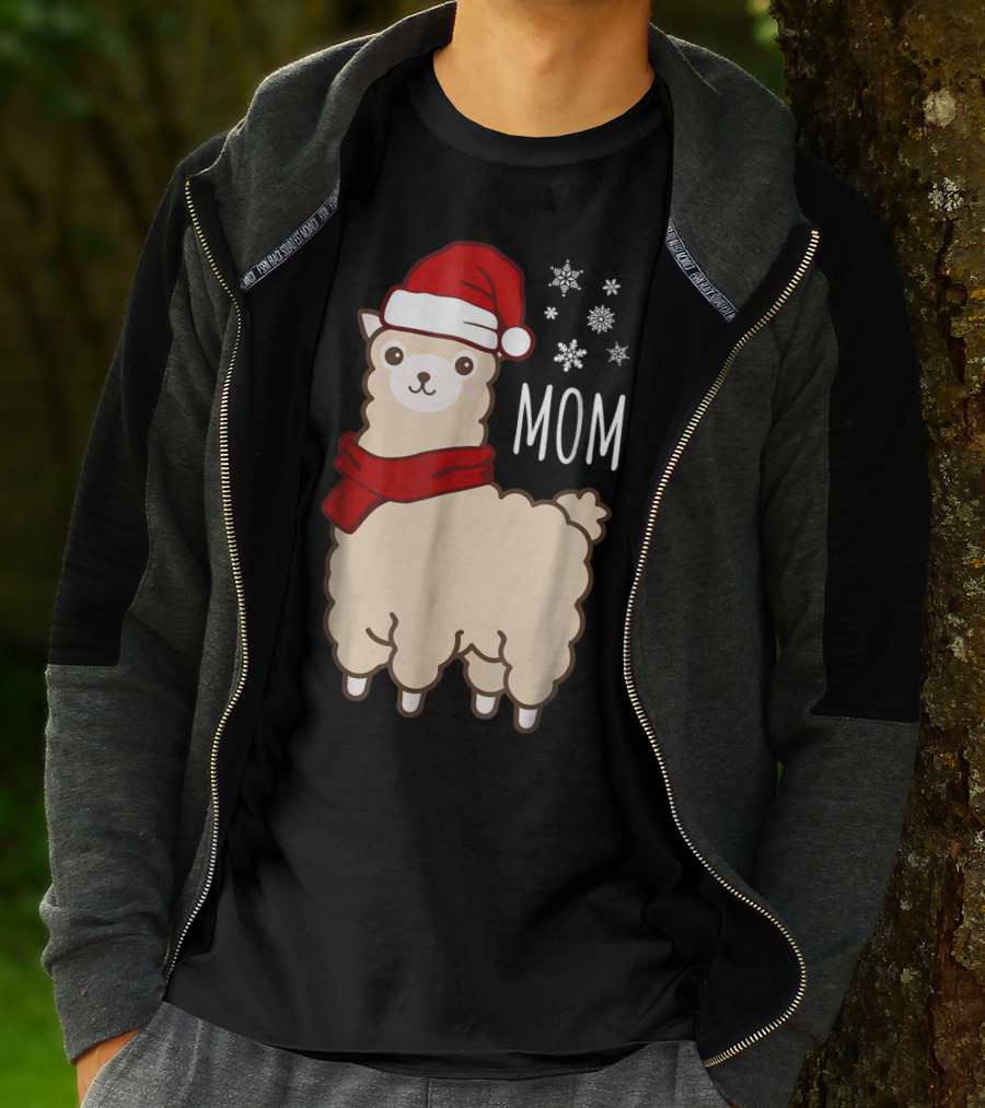 Christmas Mom Llama Cria Herd Xmas Mother Santa Hat Snowflakes T-Shirt