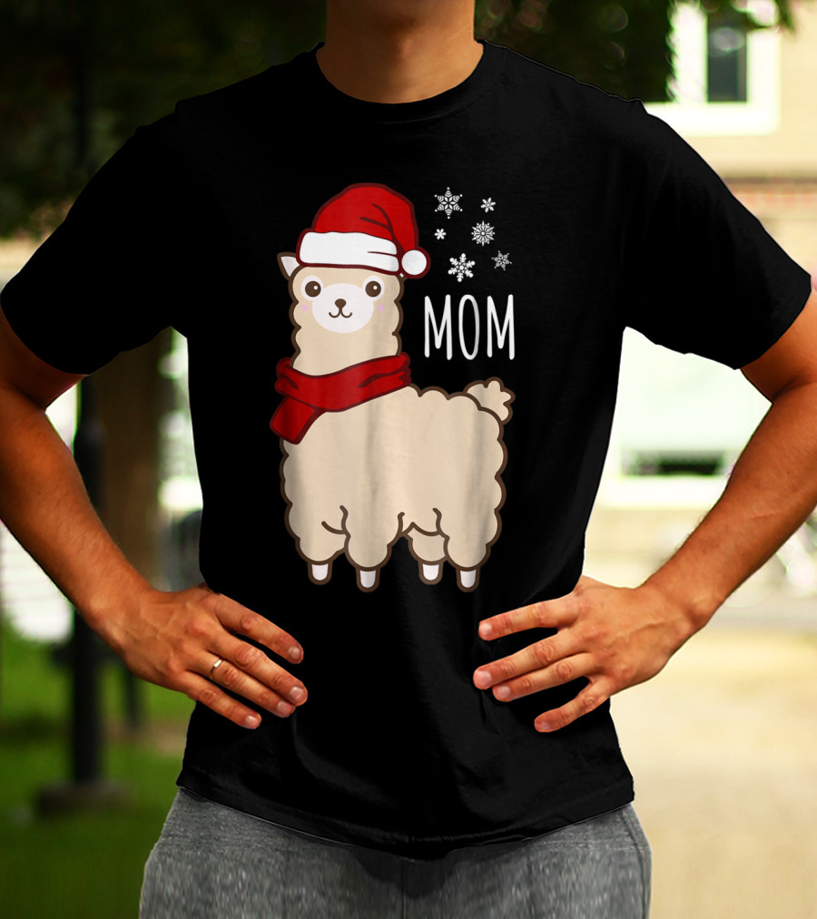 Christmas Mom Llama Cria Herd Xmas Mother Santa Hat Snowflakes T-Shirt