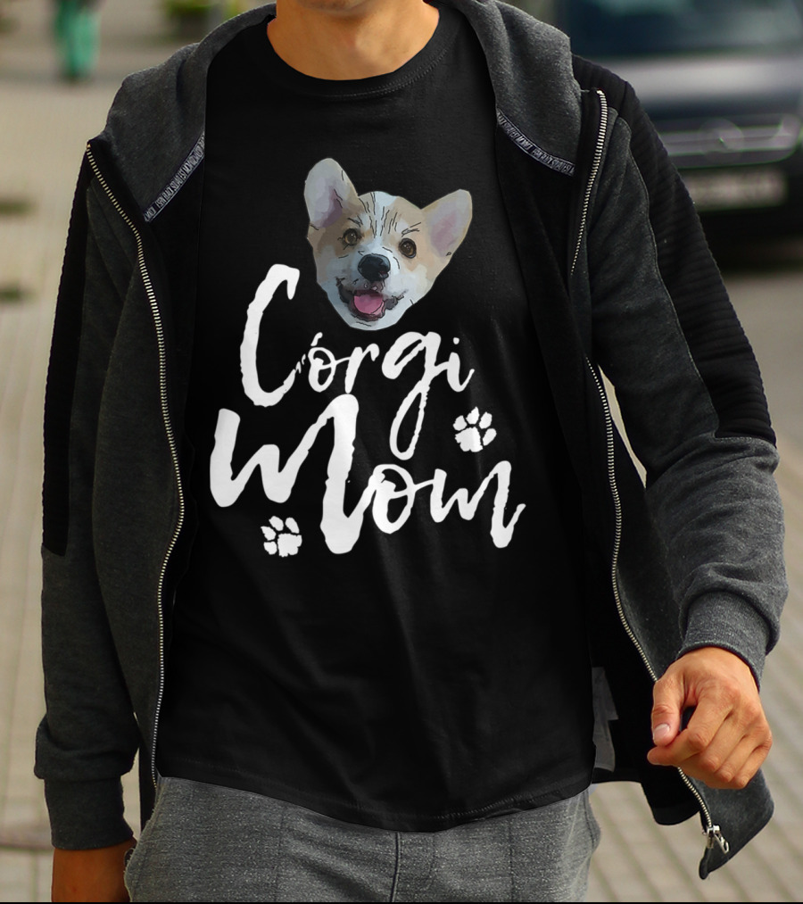 Corgi Mom Cute Dog Face With Paw Print Accents T-Shirt