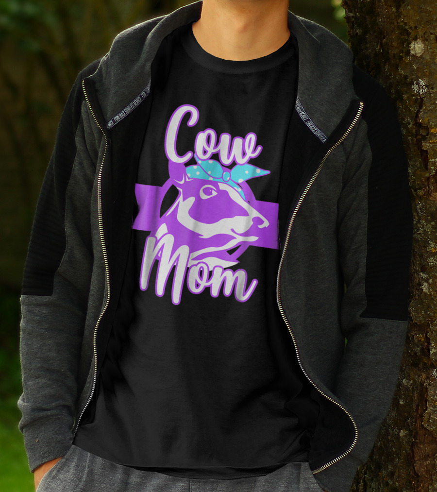 Cow Mom Crazy Cow Lady Dairy Farmer T-Shirt