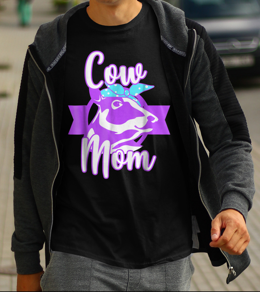 Cow Mom Crazy Cow Lady Dairy Farmer T-Shirt