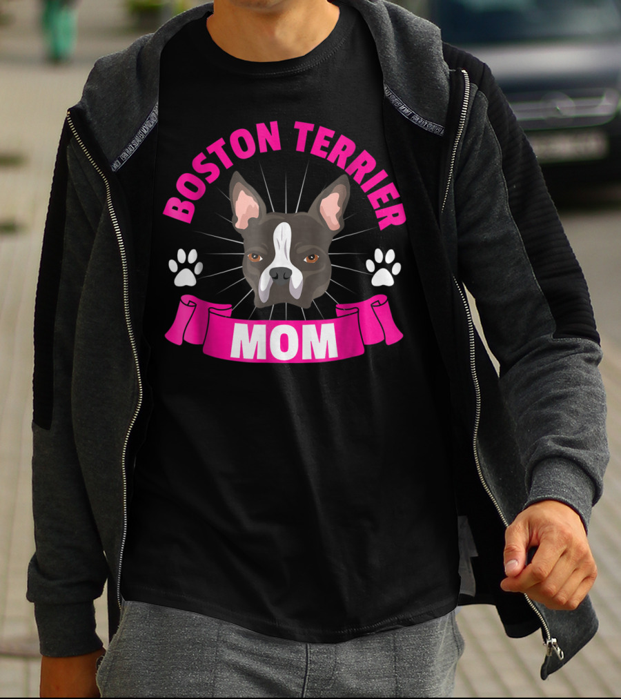 Boston Terrier Mom Cute Dog Face Paw Print Charm T-Shirt