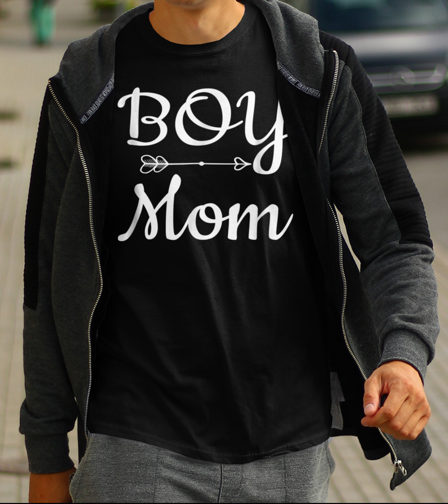 BOY Mom Arrow T-Shirt