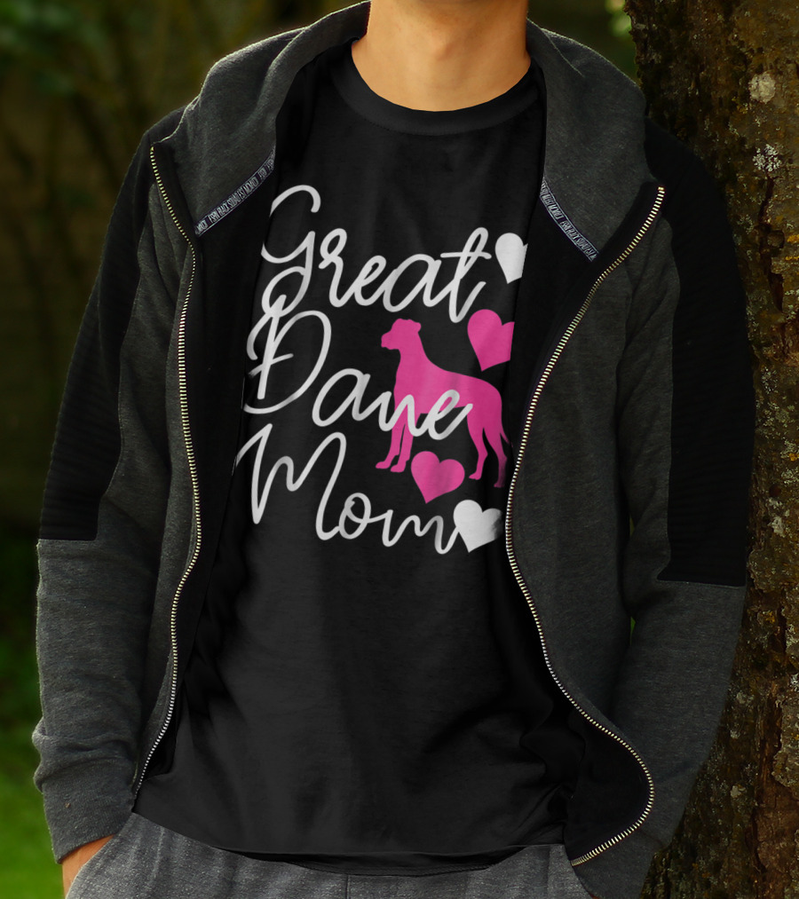 Great Dane Mom Hearts Pink T-Shirt