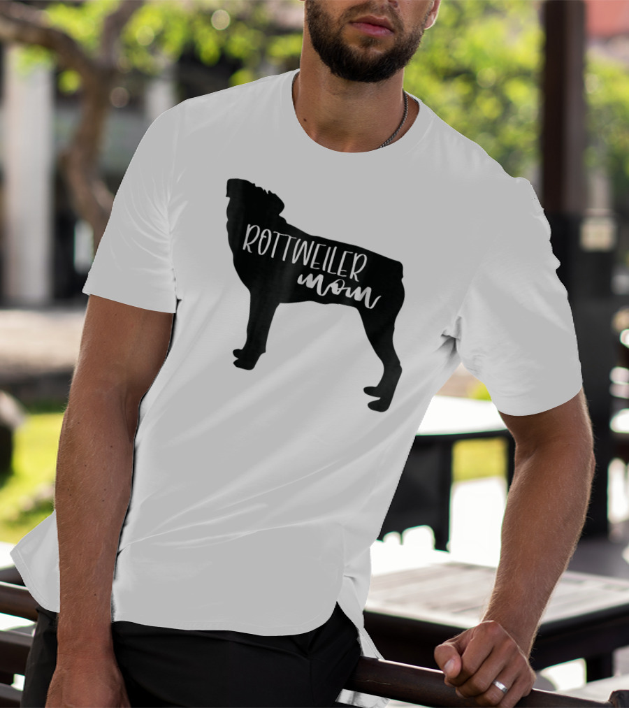 Rottweiler Mom T-Shirt
