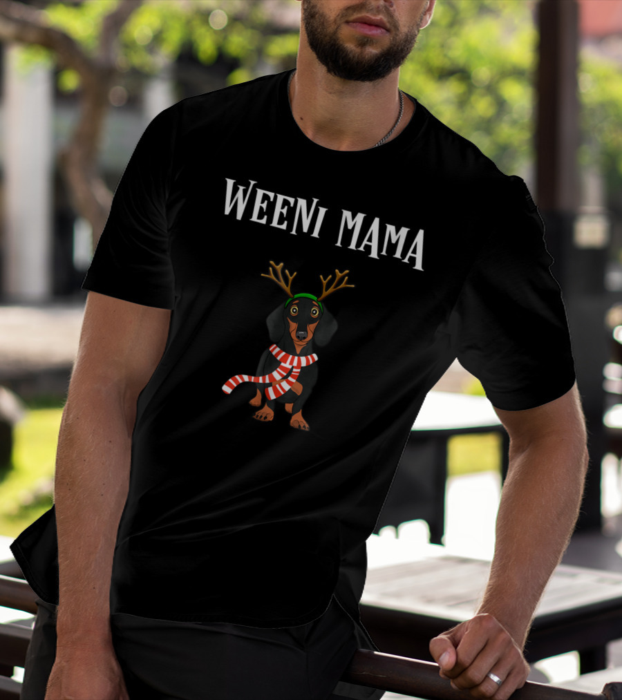 WEENI MAMA Dachshund With Reindeer Antlers And Candy Cane Scarf T-Shirt