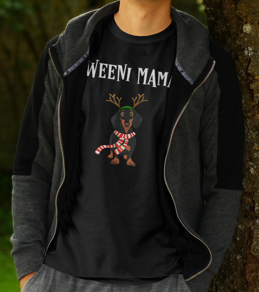 WEENI MAMA Dachshund With Reindeer Antlers And Candy Cane Scarf T-Shirt