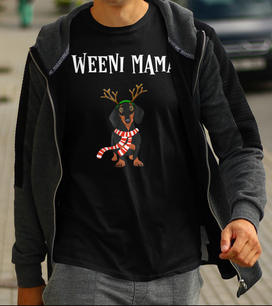 WEENI MAMA Dachshund With Reindeer Antlers And Candy Cane Scarf T-Shirt