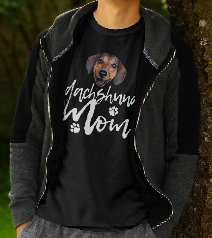 Dachshund Mom Cute Dog Face Paw Prints T-Shirt