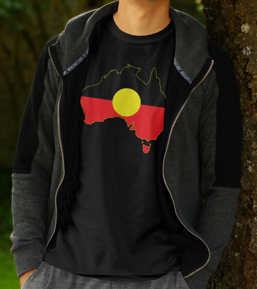 Aboriginal Flag Incorporated Map Of Australia T-Shirt