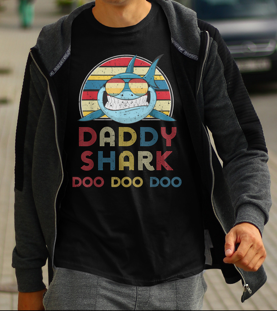 Daddy Shark Doo Doo Doo Retro Vintage Stripes T-Shirt