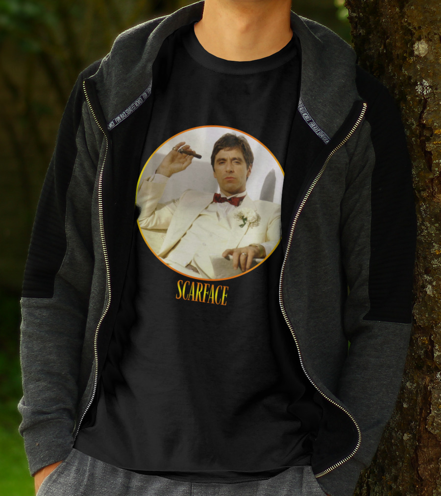 Scarface Iconic Movie Character In Circle Frame T-Shirt