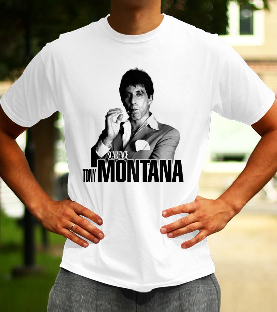 SCARFACE TONY MONTANA CIGAR BLACK AND WHITE PHOTO T-Shirt