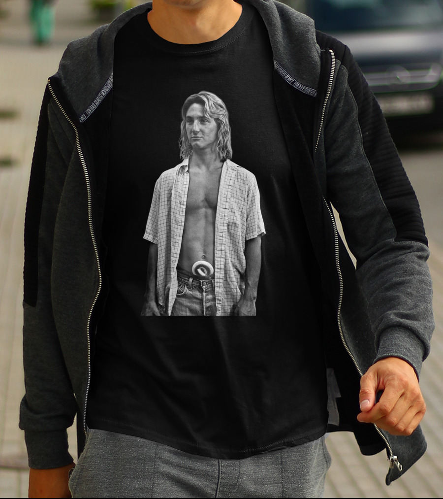 Jeff Spicoli Classic Surfer Style Vintage 80s Look T-Shirt