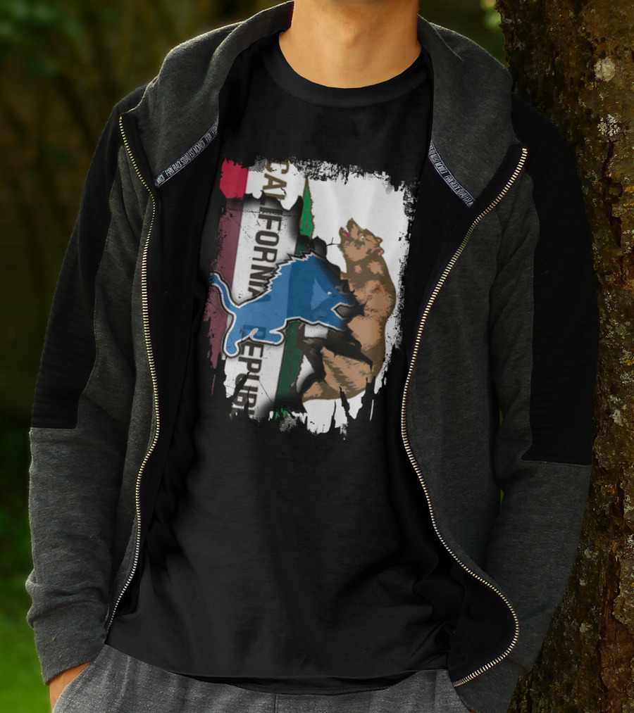California Republic With Blue Lion And Bear T-Shirt