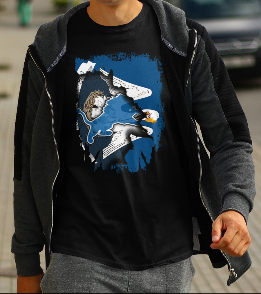 Lions And Eagles Blend With Creative Art Elements T-Shirt